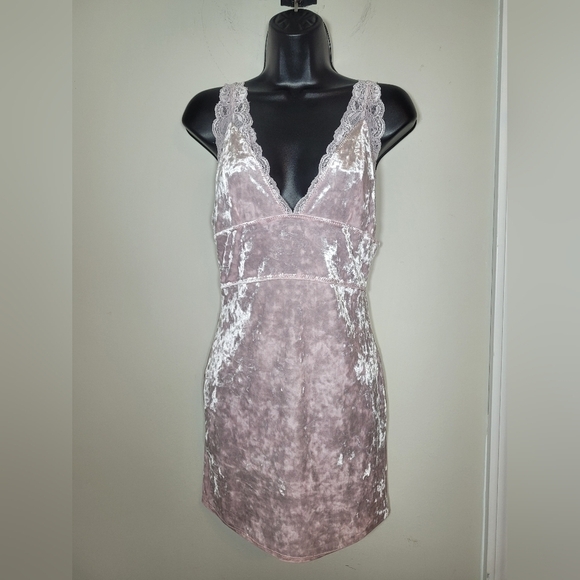 Free People Dresses & Skirts - Intimately Free People Crushed Velvet Viper Dress Lace Pink Slip Chemise Nighty